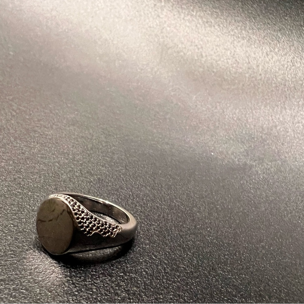 Serge DeNimes Silver Men's Ring with black gems size 8